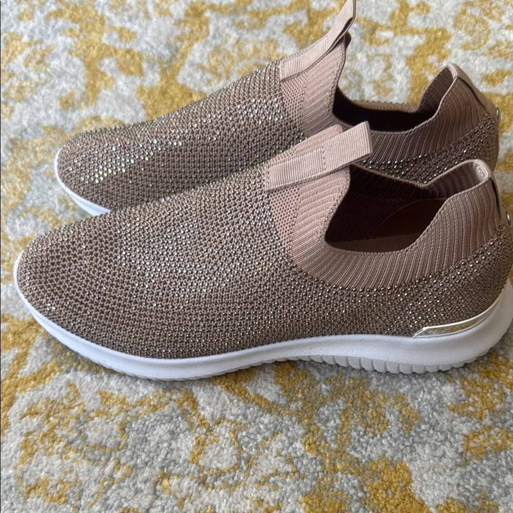 Women's Slip-On Sneakers